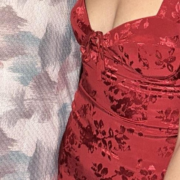 COPY - Rouje Janine Red Dress - Picture 4 of 5